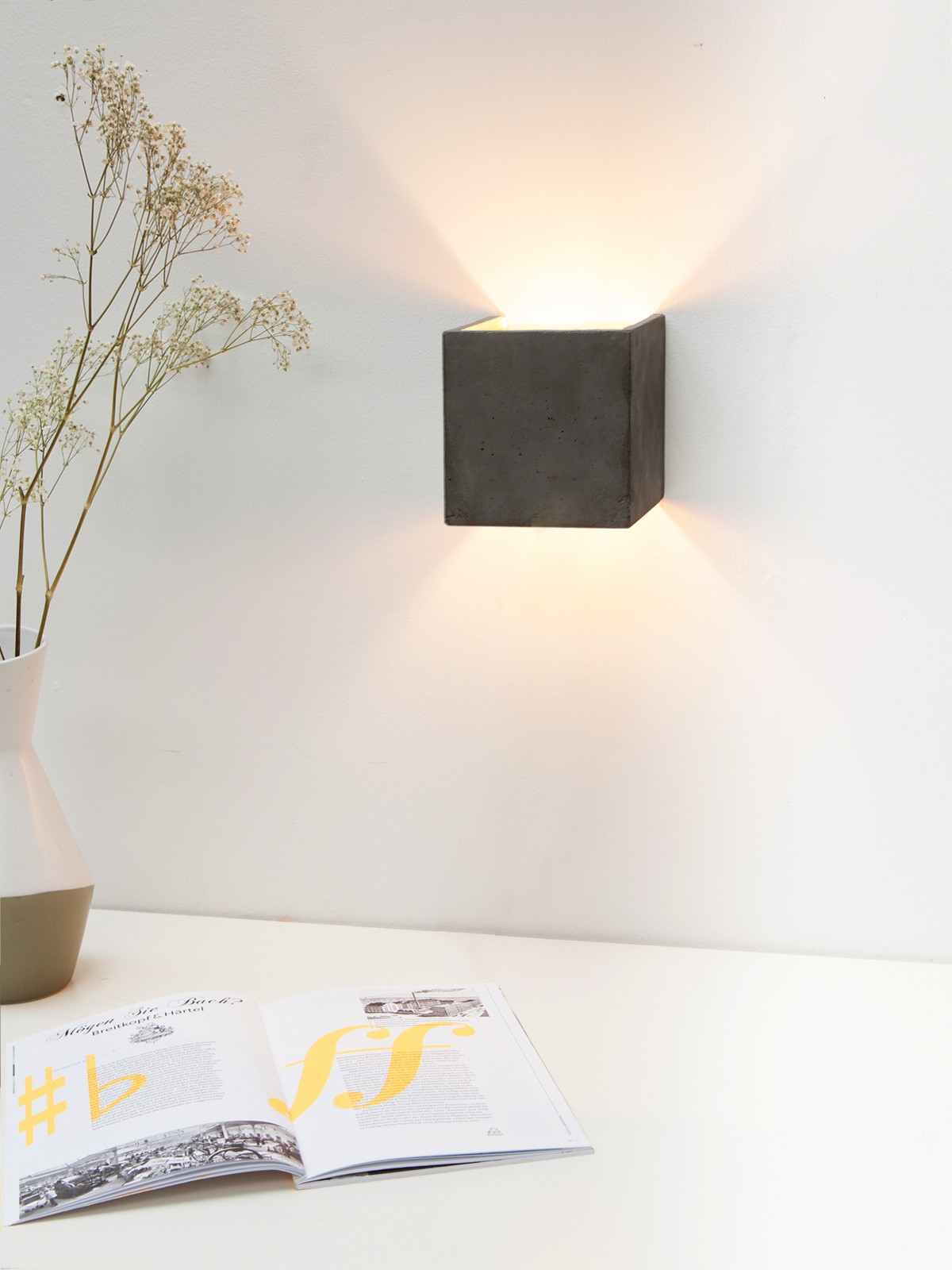 Applique Design B3 Gris Cubic au design industriel en béton par Gant Light Applique Design B3 Gris Cubic au design industriel en béton par Gant Light