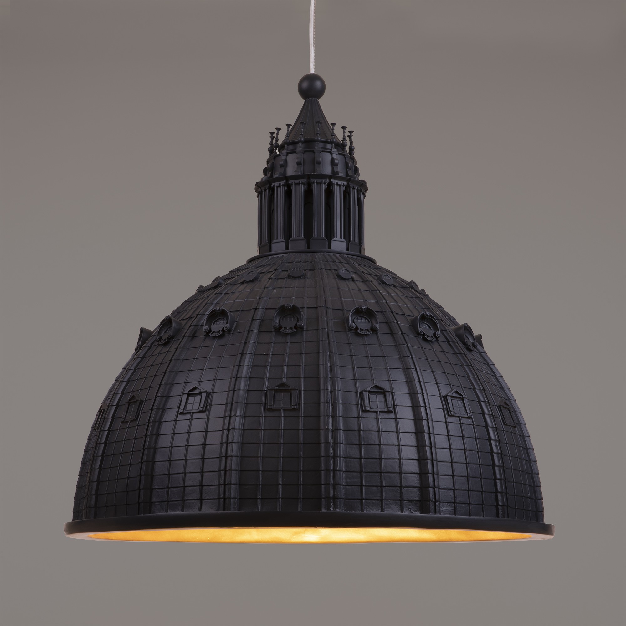 Suspension Cupolone grise en forme du dôme basilique Saint Pierre par Seletti x AMeBE