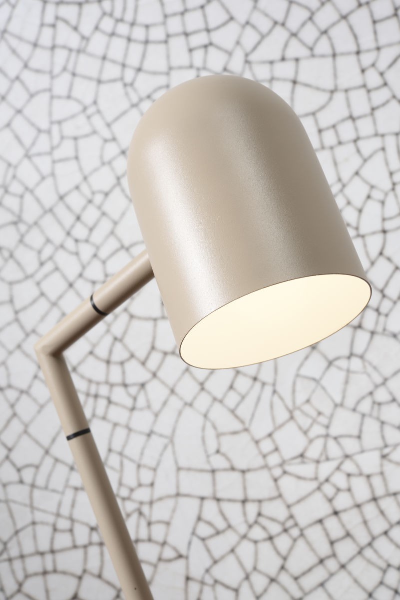 Lampe à poser Marseille en métal au design contemporain par It's About Romi Lampe à poser Marseille en métal au design contemporain par It's About Romi