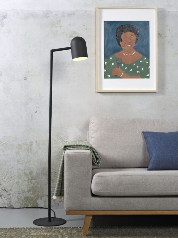 Lampadaire Marseille en métal au design contemporain par It's About Romi