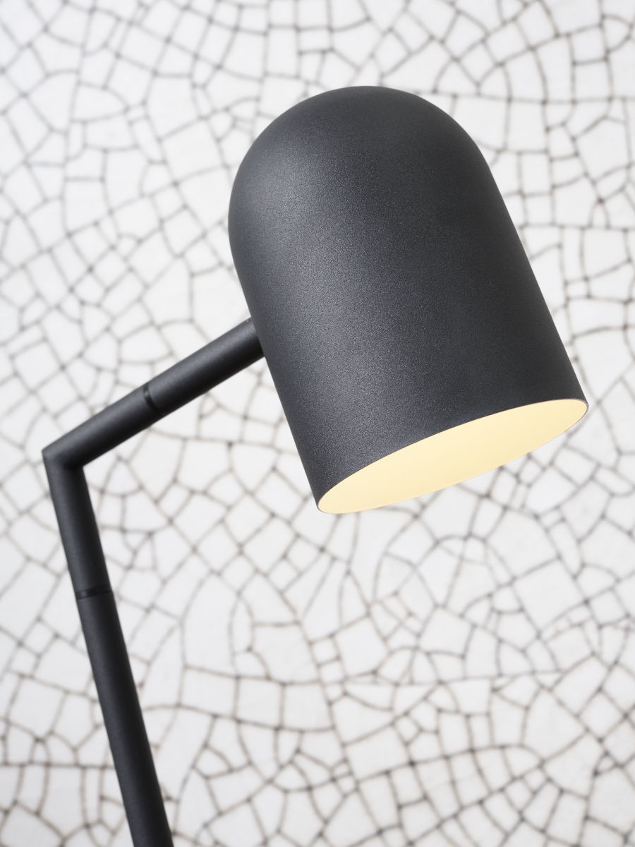 Lampadaire Marseille en métal au design contemporain par It's About Romi