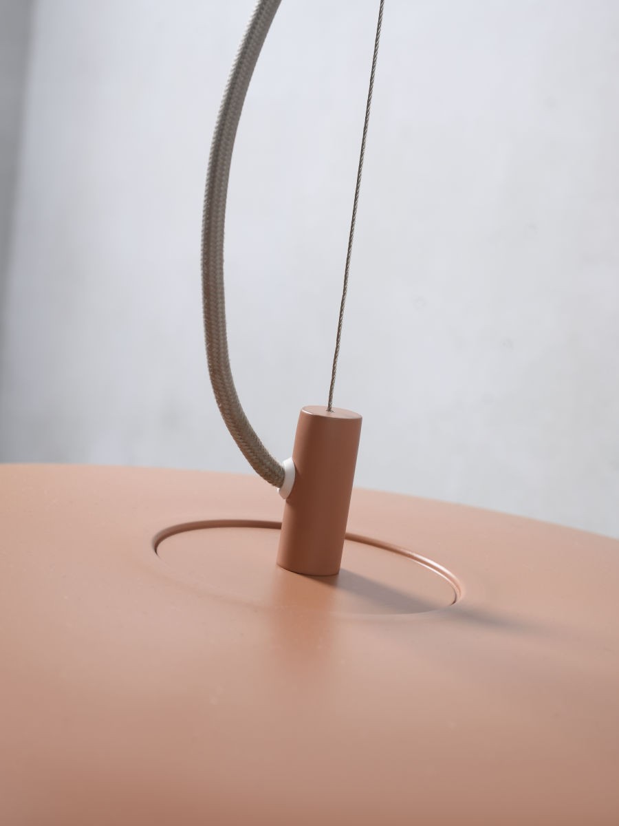 Suspension Marseille en métal au design contemporain par It's About Romi Suspension Marseille en métal au design contemporain par It's About Romi