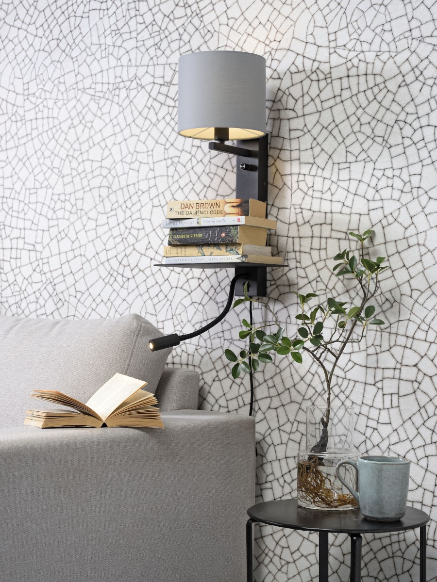 Applique murale étagère Florence avec abat-jour et chargeur USB et liseuse en métal au design naturel par It's About Romi Applique murale étagère Florence avec abat-jour et chargeur USB et liseuse en métal au design naturel par It's About Romi