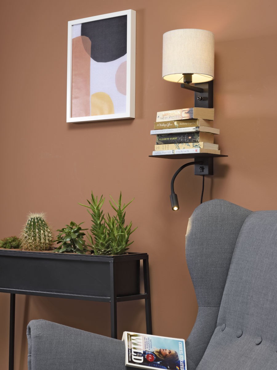 Applique murale étagère Florence avec abat-jour et chargeur USB et liseuse en métal au design naturel par It's About Romi Applique murale étagère Florence avec abat-jour et chargeur USB et liseuse en métal au design naturel par It's About Romi
