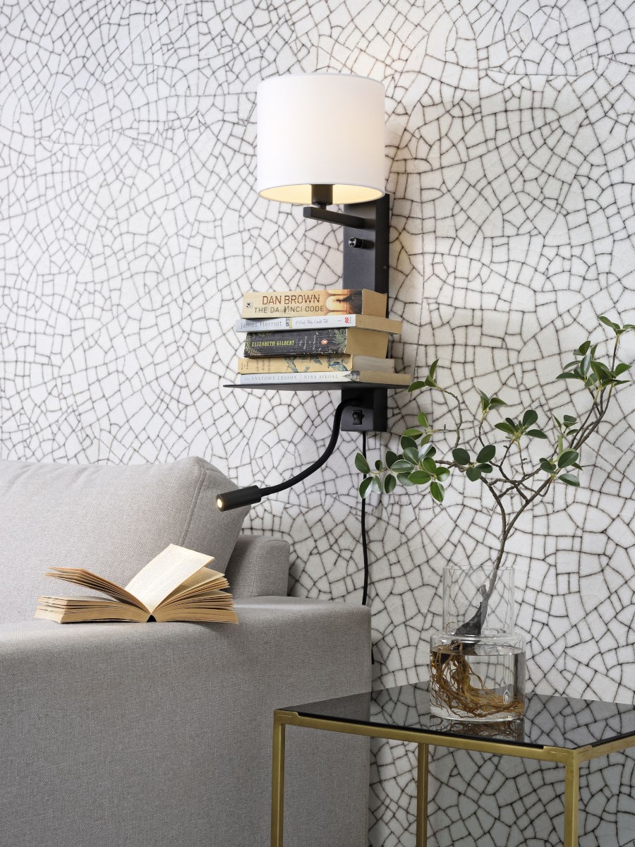 Applique murale étagère Florence avec abat-jour et chargeur USB et liseuse en métal au design naturel par It's About Romi Applique murale étagère Florence avec abat-jour et chargeur USB et liseuse en métal au design naturel par It's About Romi