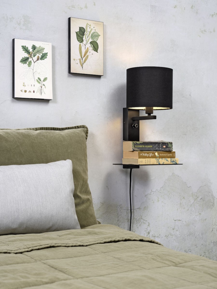 Applique murale étagère Florence avec chargeur USB en métal au design naturel par It's About Romi Applique murale étagère Florence avec chargeur USB en métal au design naturel par It's About Romi