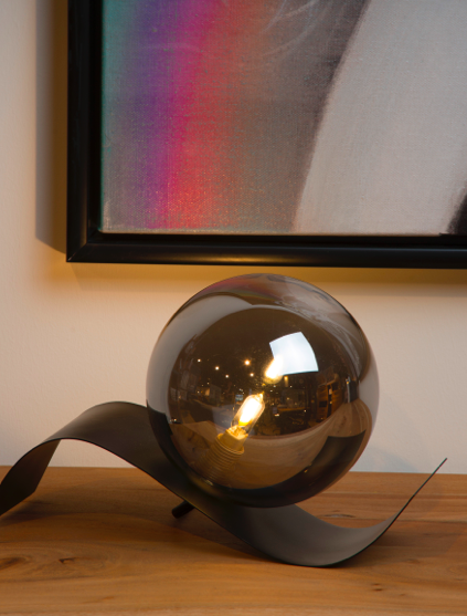 Lampe à poser Yano en verre au design contemporain
