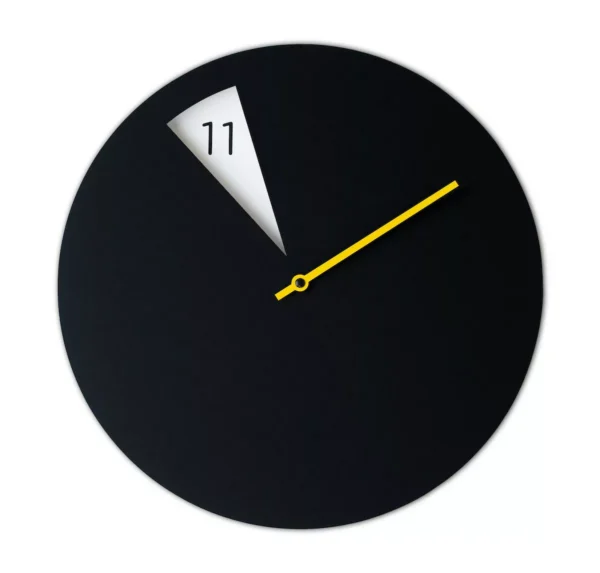 Horloge murale design FreakishClock Noir et Rouge en aluminium
