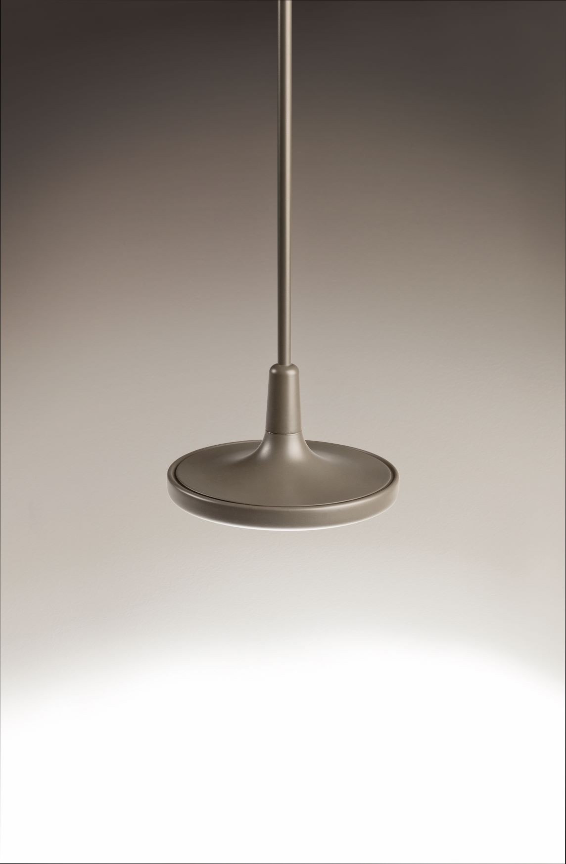 Suspension LED en aluminium Button par Estiluz Suspension LED en aluminium Button par Estiluz