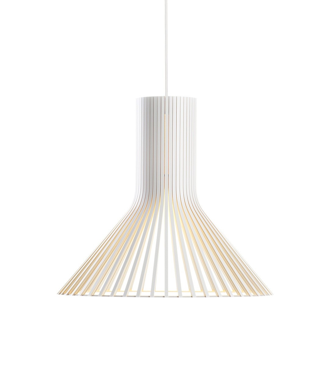 Suspension au design scandinave Puncto 4203 en bois naturel par Secto Design Suspension au design scandinave Puncto 4203 en bois naturel