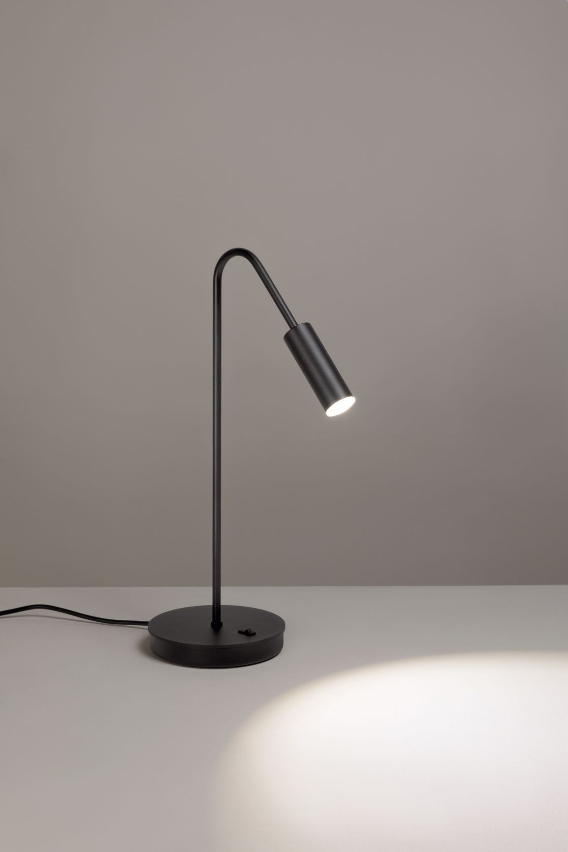 Lampe LED en aluminium - Volta par Estiluz Lampe LED en aluminium - Volta par Estiluz