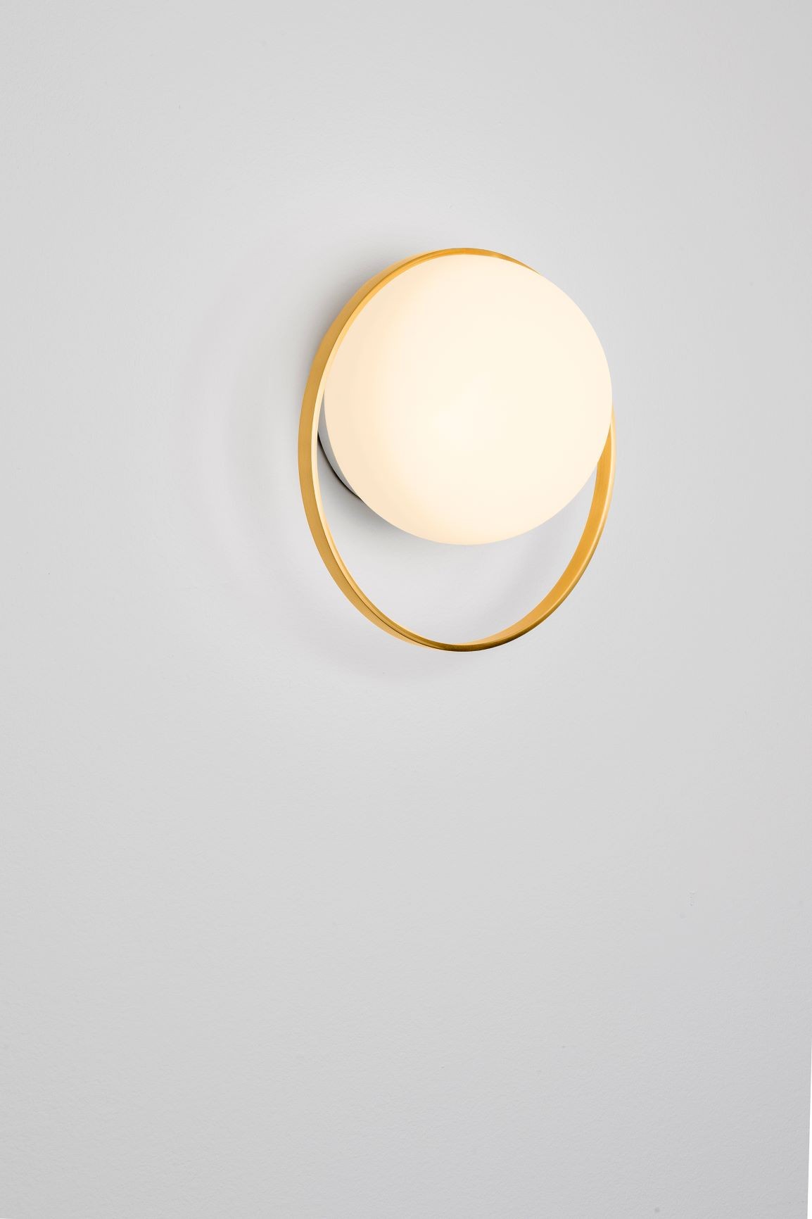 Applique murale ronde LED intérieure en métal - Circ par Estiluz Applique murale ronde LED intérieure en métal - Circ par Estiluz