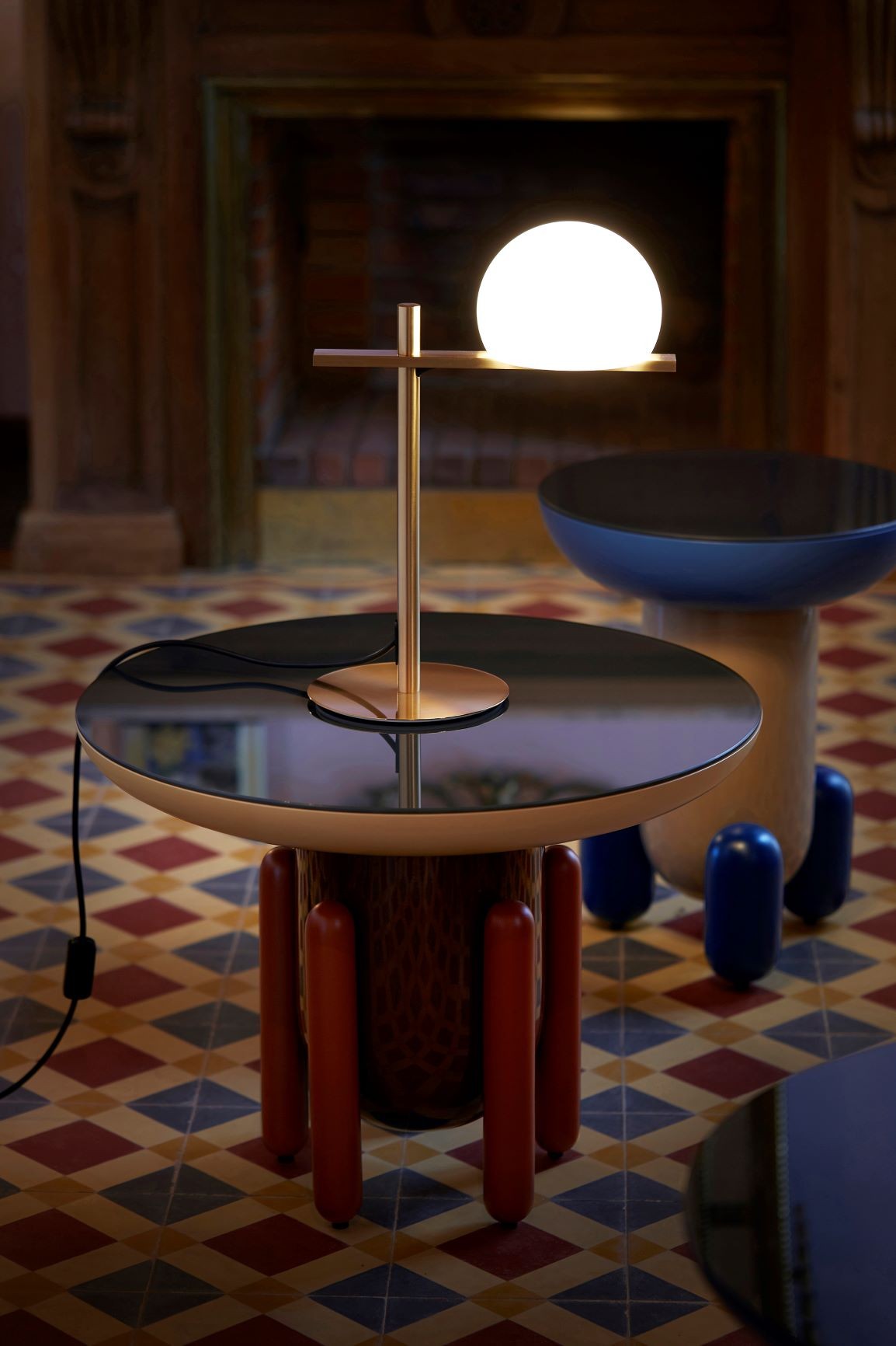 Lampe à poser LED intérieure en métal - Circ par Estiluz