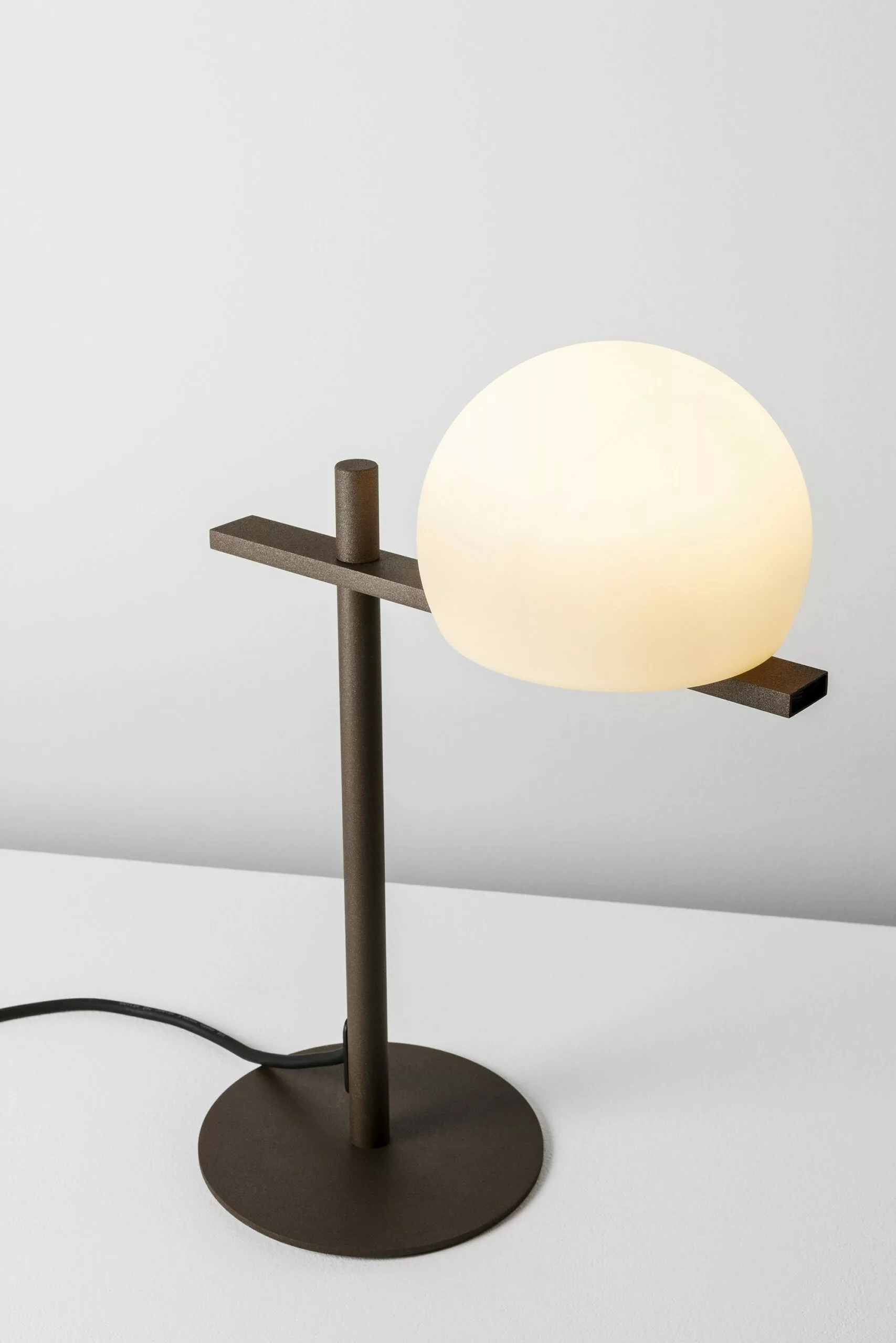 Lampe à poser LED extérieure en métal - Circ par Estiluz