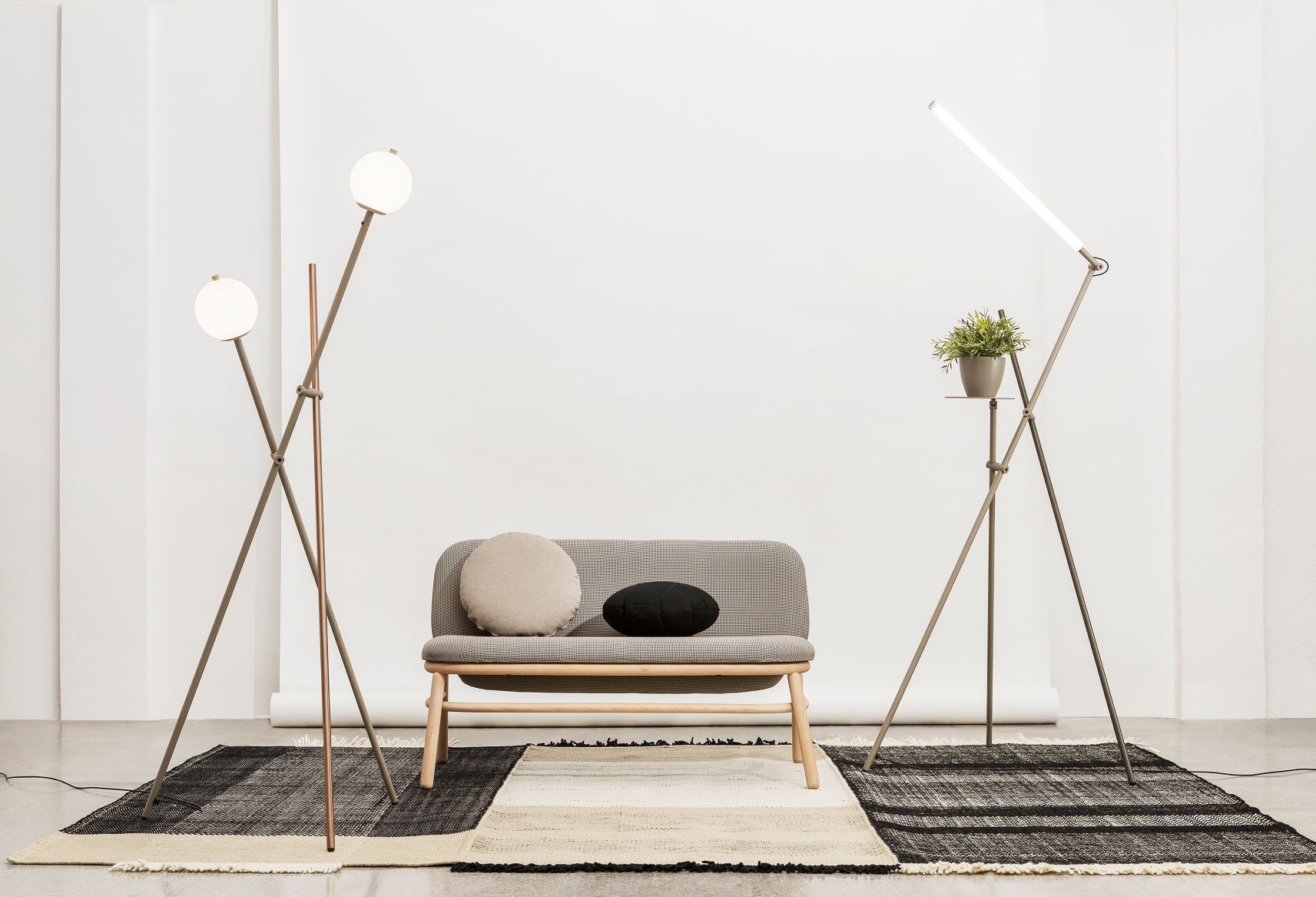 Lampadaire 2 bulles LED en métal - Asana par Estiluz Lampadaire 2 bulles LED en métal - Asana par Estiluz