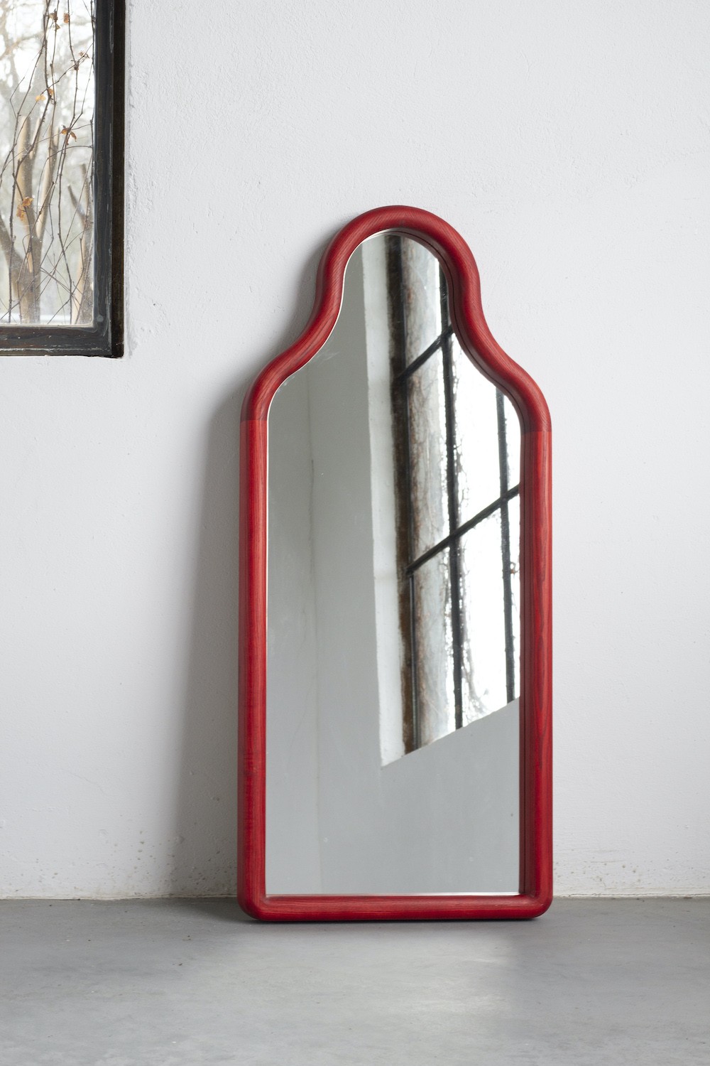 Miroir TRN en bois de frêne massif par Magda Jurek x Pani Jurek Miroir TRN en bois de frêne massif par Magda Jurek x Pani Jurek