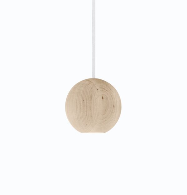 Suspension LED en bois Liuku Ball au design scandinave