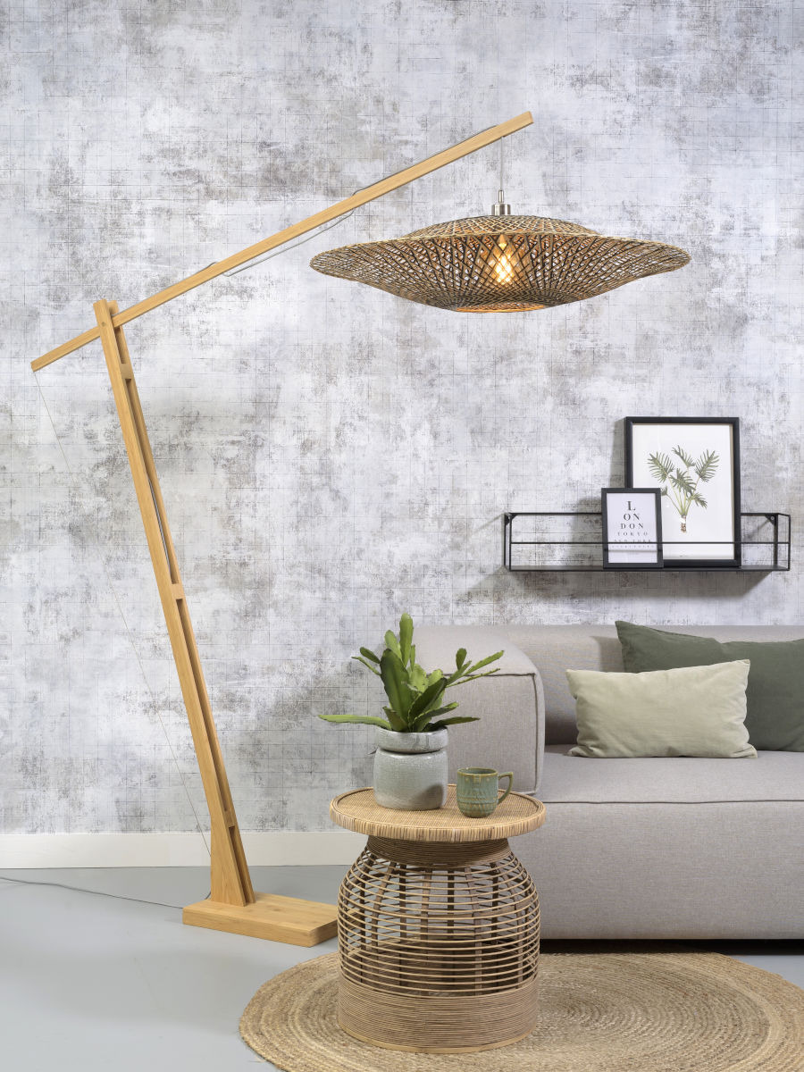 Lampadaire Bali XL avec abat-jour en Bambou naturel au design naturel par Good & Mojo Lampadaire Bali XL avec abat-jour en Bambou naturel au design naturel par Good & Mojo
