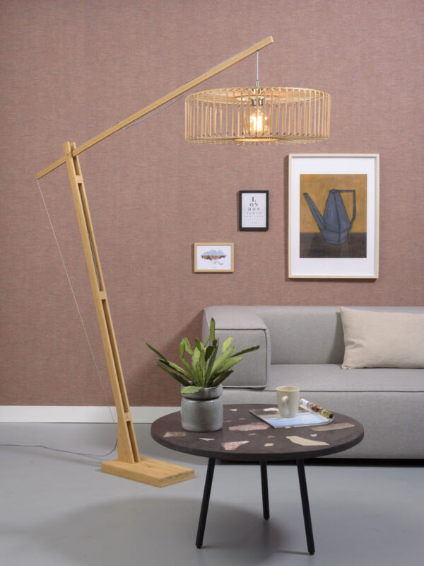 Lampadaire Bromo XL avec abat-jour en Bambou naturel au design naturel par Good & Mojo