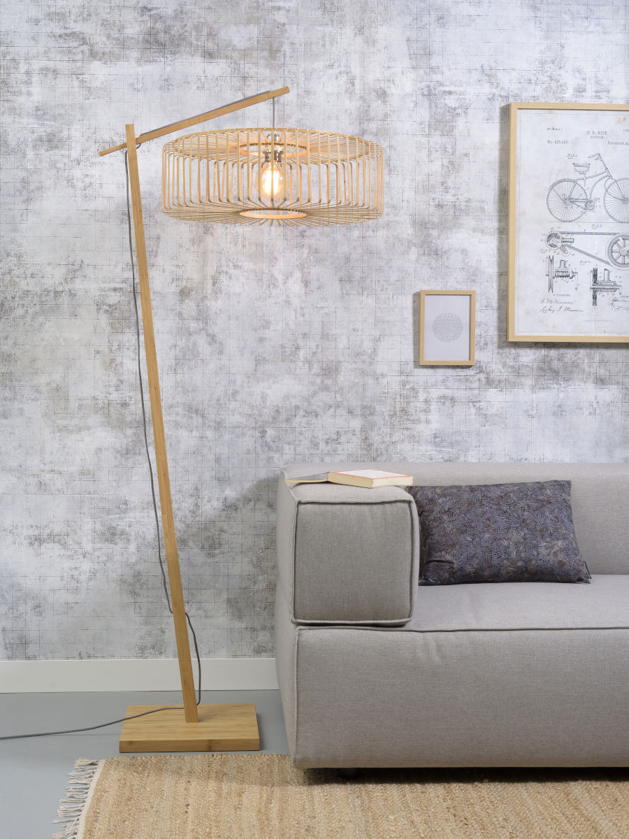 Lampadaire Bromo avec abat-jour en Bambou naturel au design naturel par Good & Mojo Lampadaire Bromo avec abat-jour en Bambou naturel au design naturel par Good & Mojo