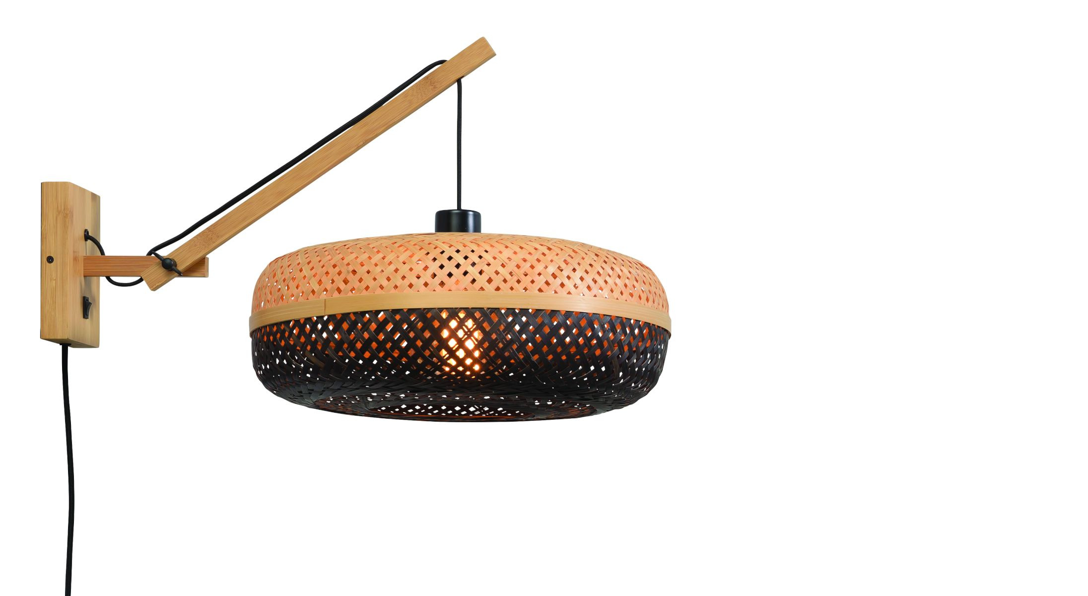 Applique déportée Palawan avec abat-jour en bambou naturel au design naturel par Good & Mojo