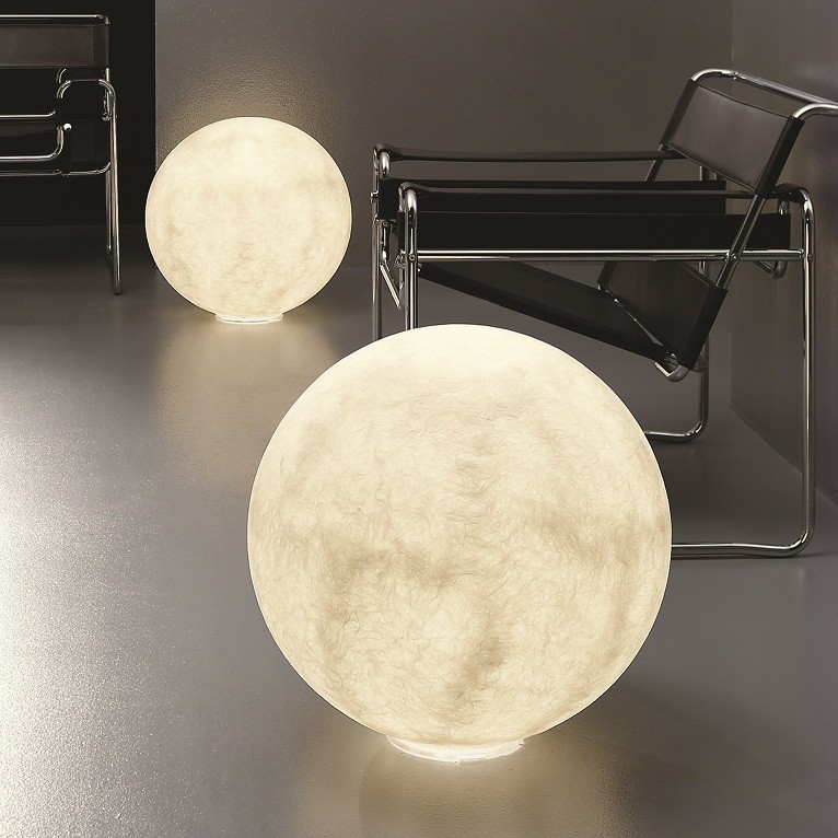 Lampadaire lune au design original et moderne Floor moon en Nebulite Suspension lune au design original et moderne Luna en Nebulite