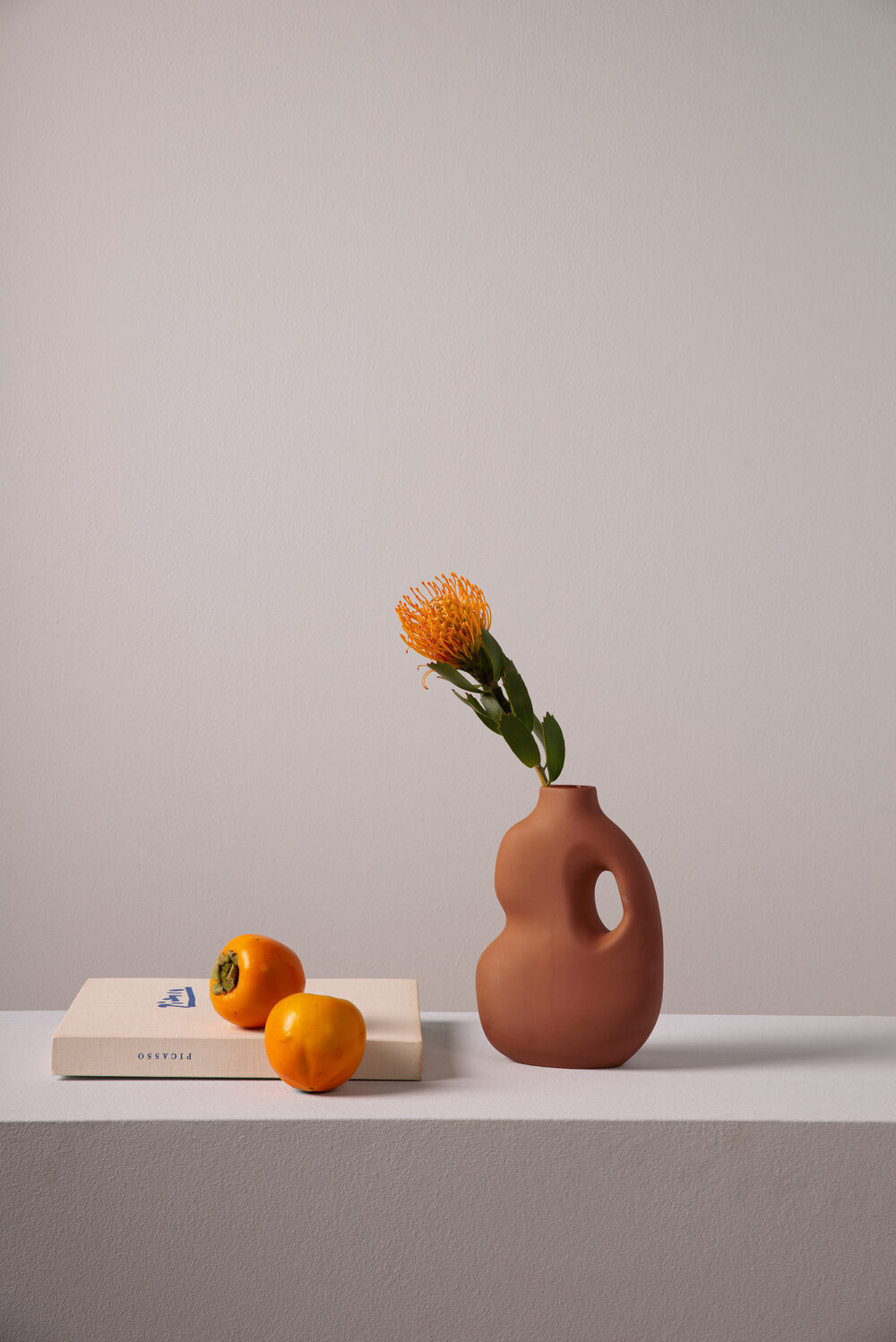 Vase Aura II en céramique par Julia Jessen x Schneid Lighting Vase Aura II en céramique par Julia Jessen x Schneid Lighting