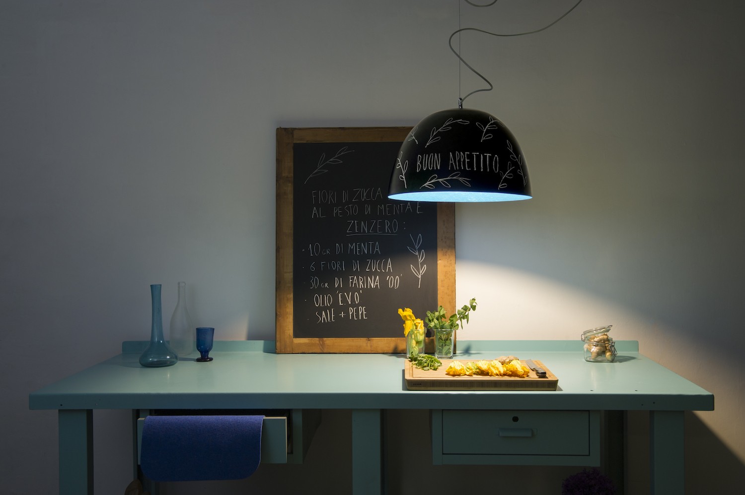 Suspension contemporaine H2o lavagna et tableau noir personnalisable