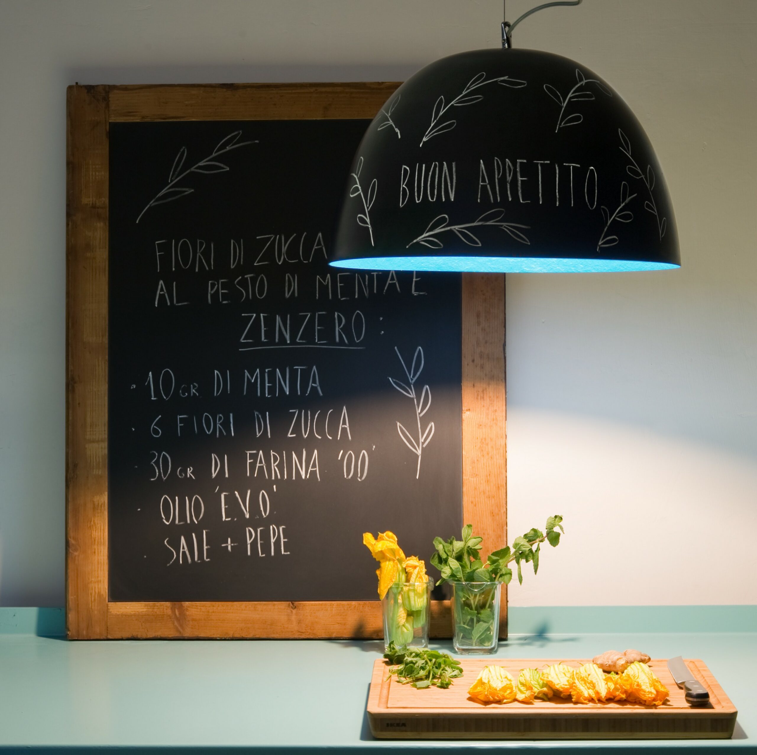 Suspension contemporaine H2o lavagna et tableau noir personnalisable