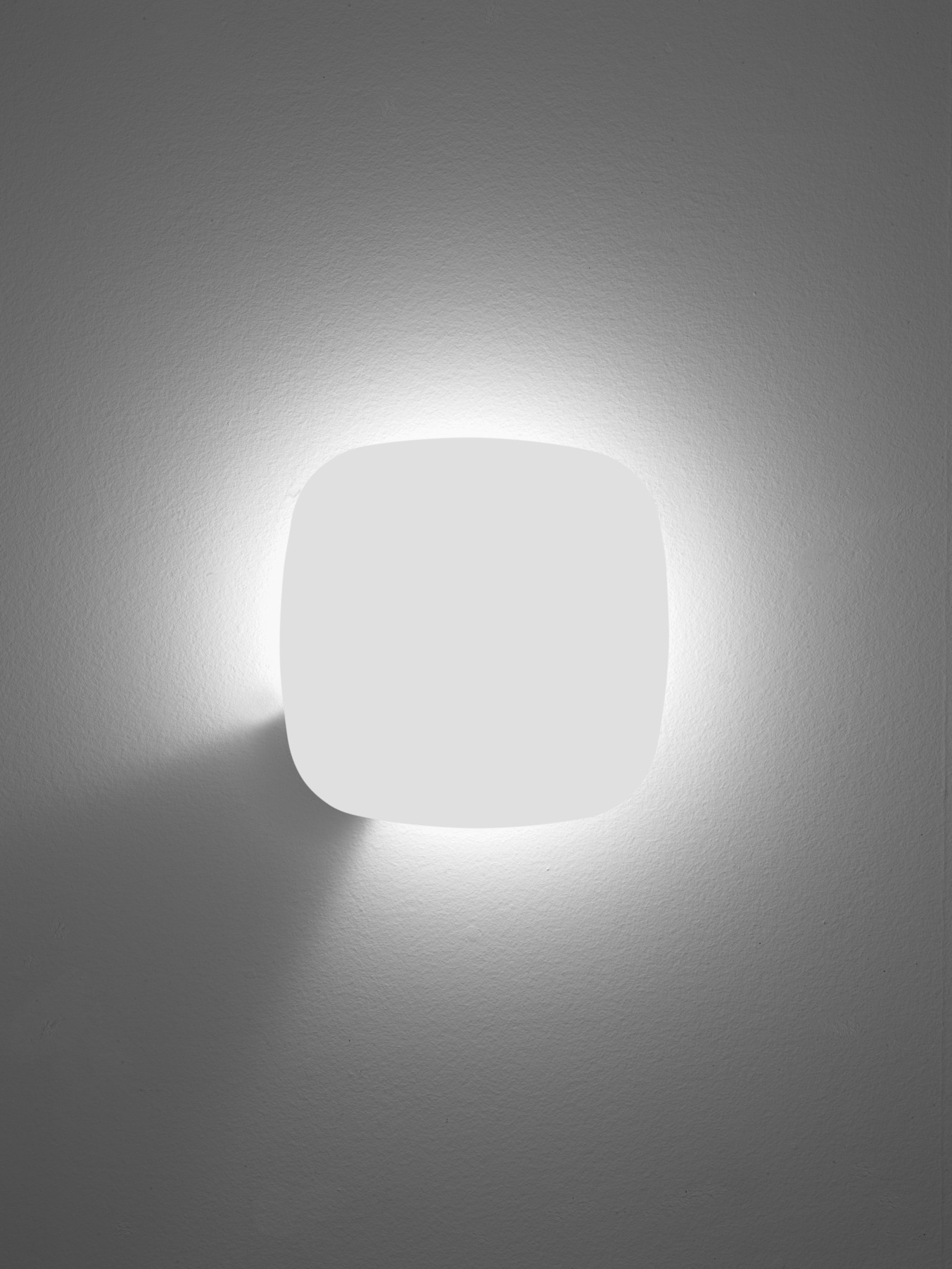 Applique murale STEP aluminium carré angles arrondis par Gea Luce