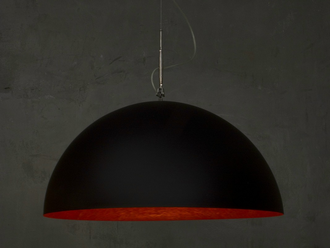 Suspension contemporaine Mezza luna lavagna Ø70cm avec effet tableau noir personnalisable