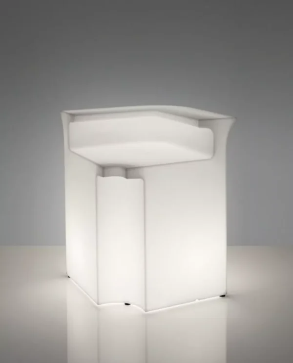 Bar lumineux Break Corner en polyéthylène par SLIDE Studio