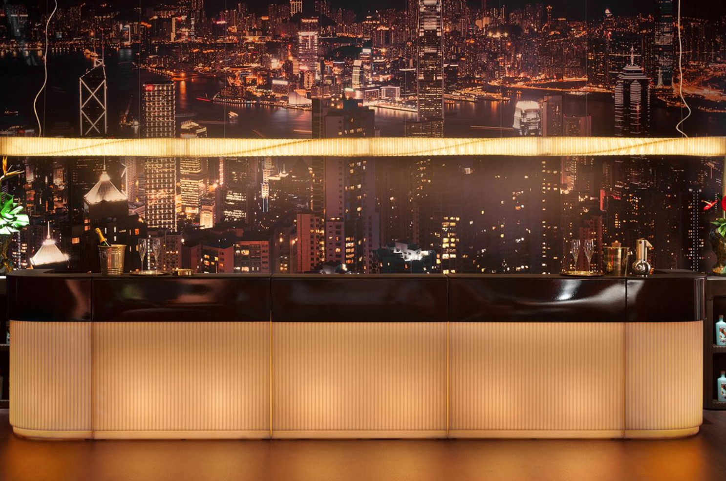 Bar lumineux Cordiale en polyéthylène par Roberto Paoli x SLIDE Studio Bar lumineux Cordiale en polyéthylène par Roberto Paoli x SLIDE Studio