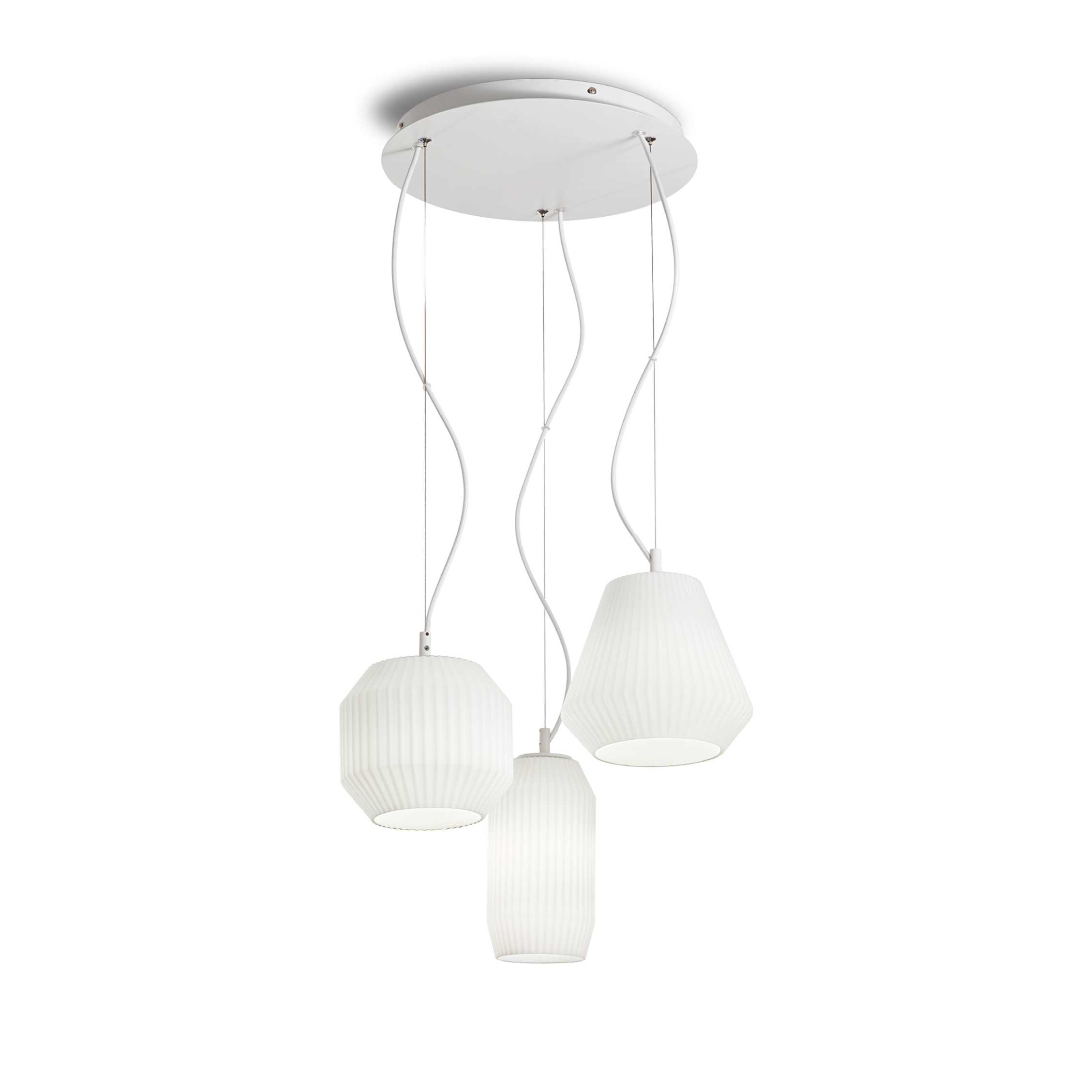 Suspension Origamistyle avec abat-jour en verre soufflé au design contemporain
