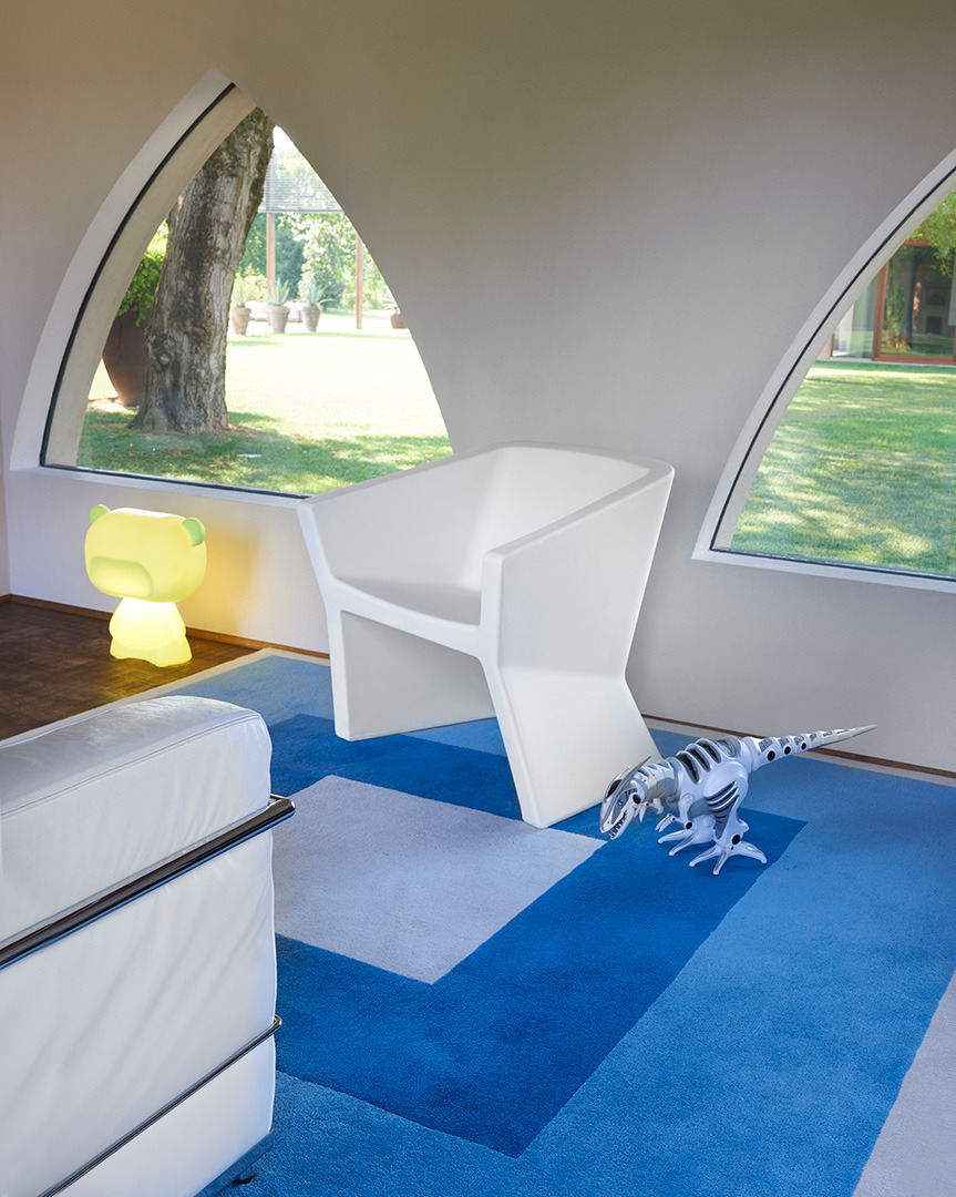 Chaise Exofa en polyéthylène par Jorge Najera x SLIDE Studio