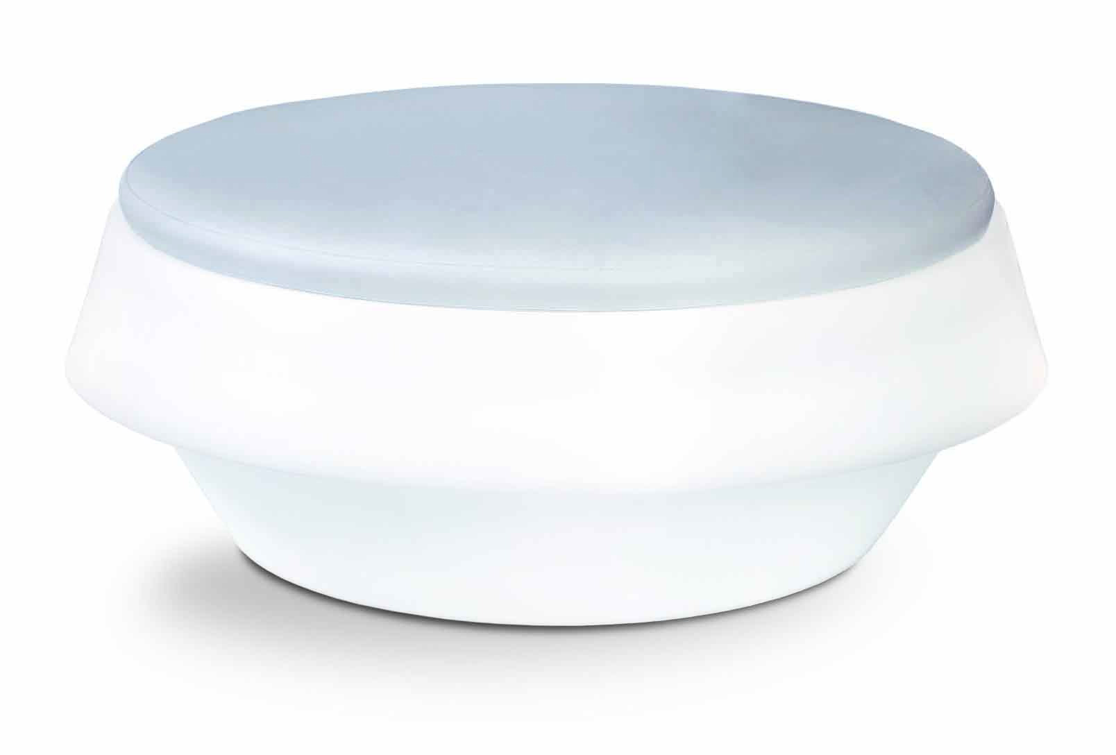 Pouf lumineux Giò en polyéthylène par Giò Colonna Romano x SLIDE Studio Pouf lumineux Giò en polyéthylène par Giò Colonna Romano x SLIDE Studio