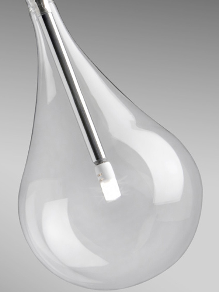 Suspension Drop Led en verre par Cristian Cubiñá x Alma Light Suspension Drop Led en verre par Cristian Cubiñá x Alma Light