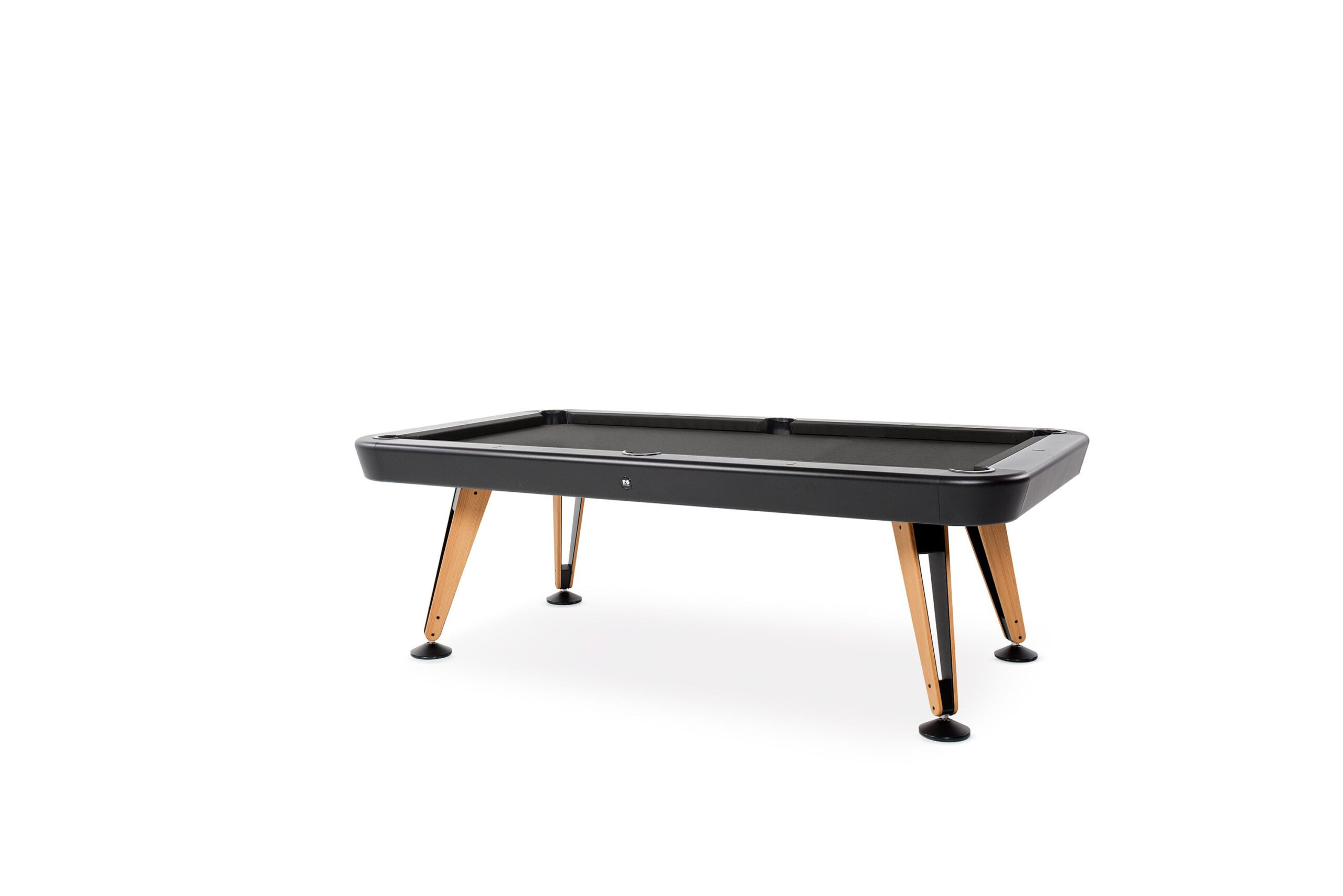 Table de billard extérieur Diagonal 8th American par Yonoh x RS Barcelona Table de billard extérieur Diagonal 8th American par Yonoh x RS Barcelona