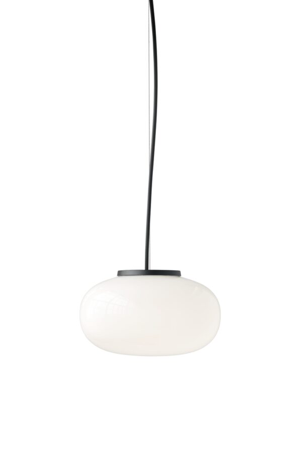 Suspension Karl-Johan en verre par Signe Hytte x New Works