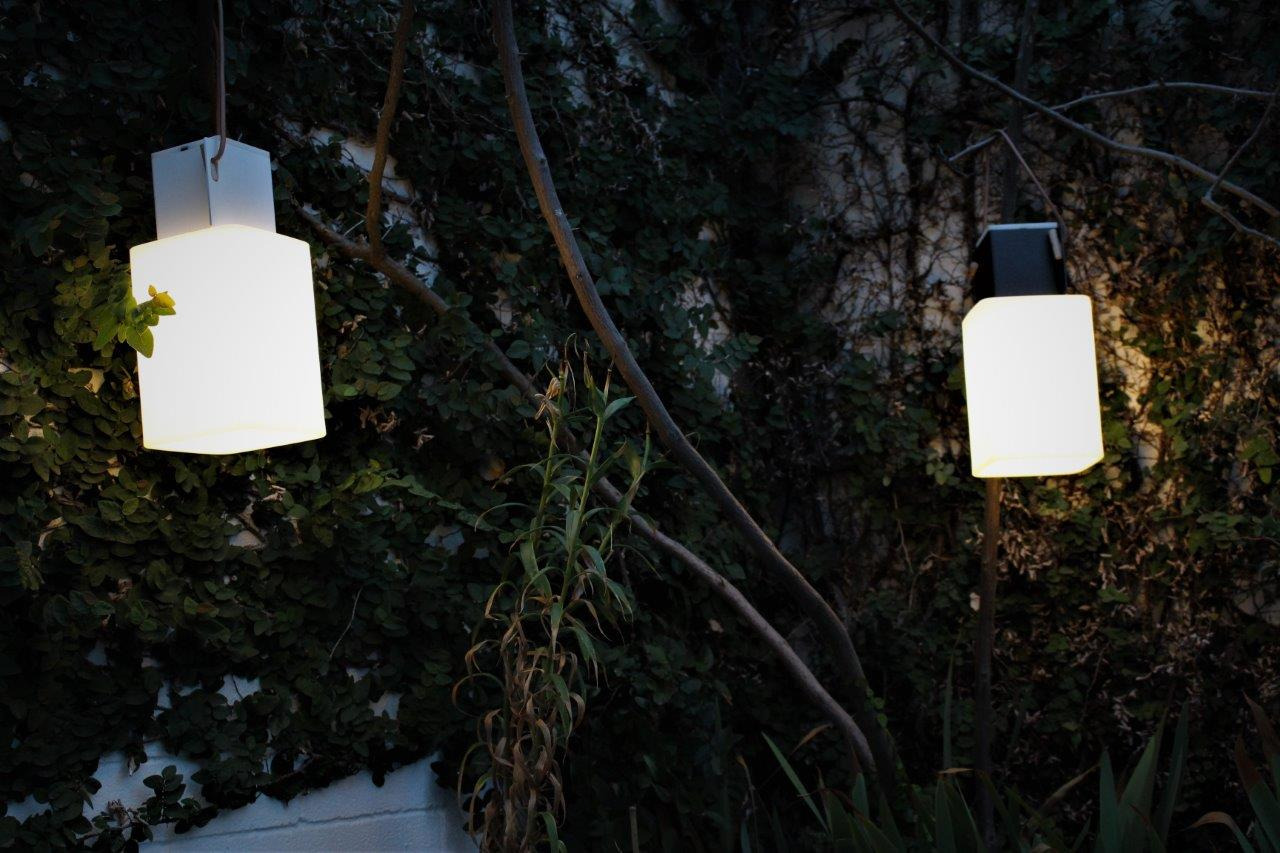 Lampe à poser Cuadrat par Josep Novell & Ernest Perera x Alma Light Lampe à poser Cuadrat par Josep Novell & Ernest Perera x Alma Light