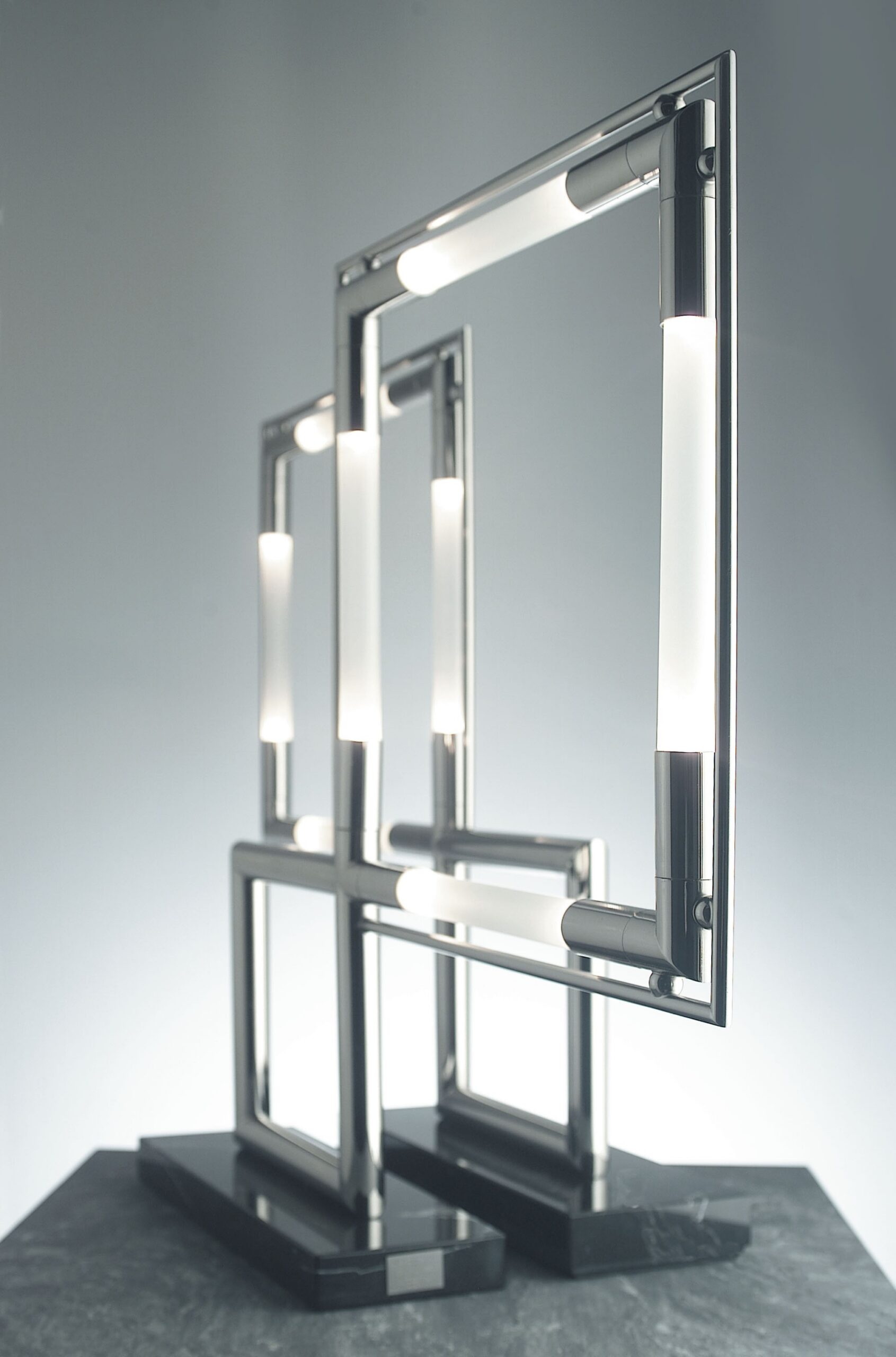 Lampe Jacques Adnet – Lampe de Table Quadro (Réédition 1929) Lampe de table Quadro Led - Réédition 1929