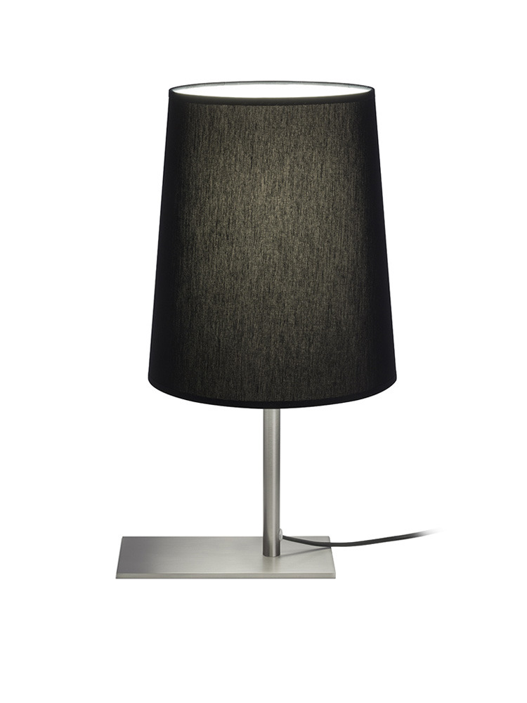 Lampe à poser Hotel par Cristian Cubina x Alma Light