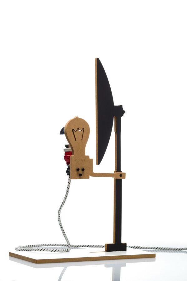 Lampe à poser 2D industriel 2 en bois