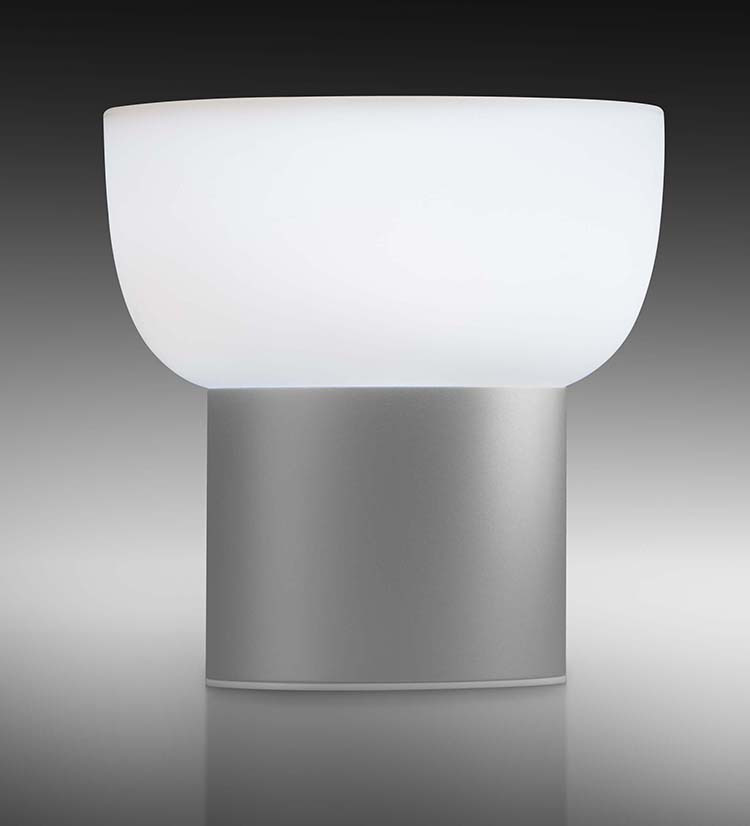 Lampe à poser Patio par Oriol Llahona x Alma Light Lampe à poser Patio par Oriol Llahona x Alma Light