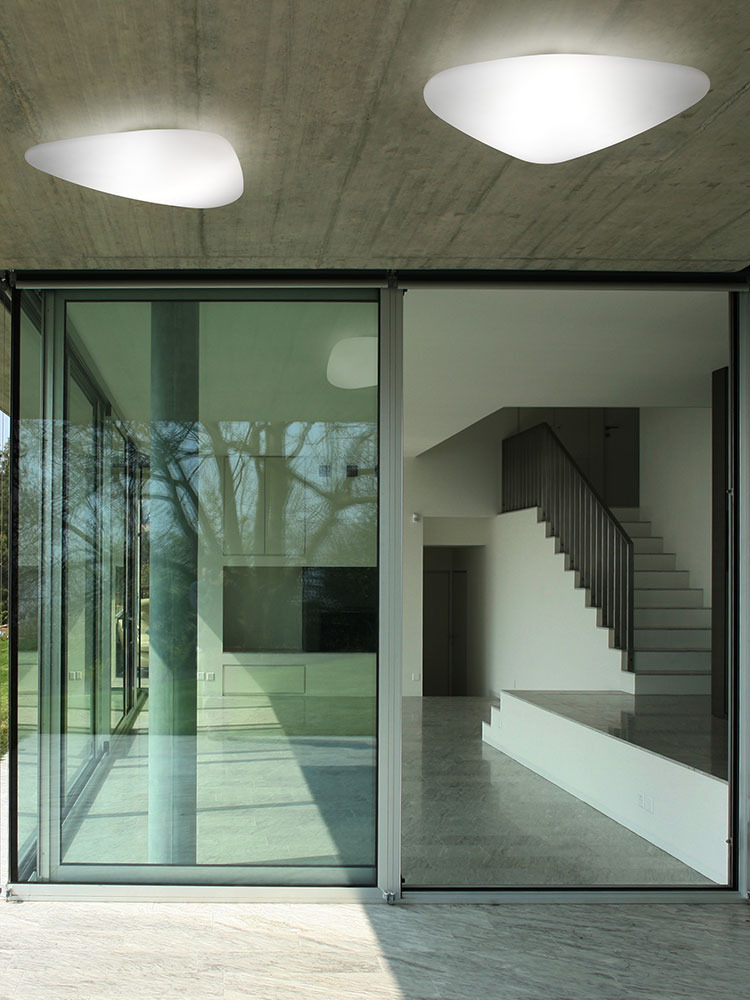 Plafonnier Stone par Josep Novell & Josep Puig i Cabeza x Alma Light Plafonnier Stone par Josep Novell & Josep Puig i Cabeza x Alma Light