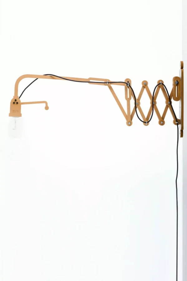 Applique murale ajustable au design 2D en bois