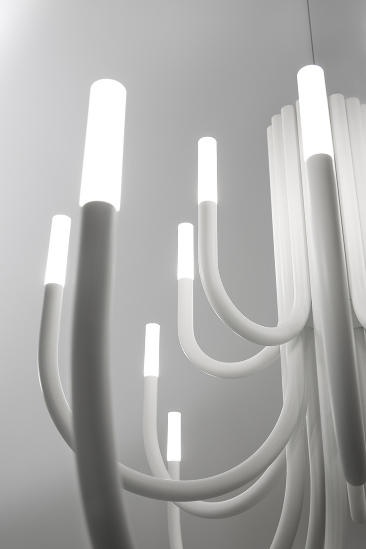 Suspension The Palm par Cristian Cubina x Alma Light Suspension The Palm par Cristian Cubina x Alma Light