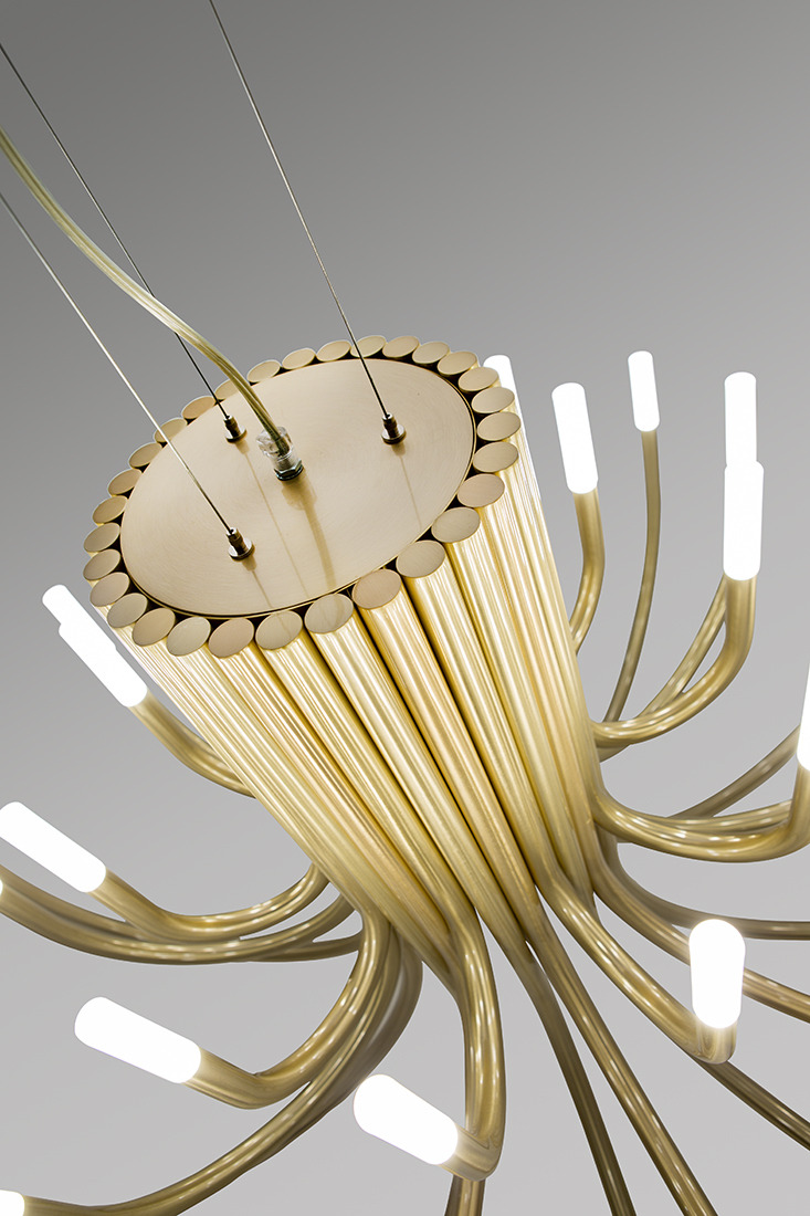 Suspension The Palm par Cristian Cubina x Alma Light Suspension The Palm par Cristian Cubina x Alma Light