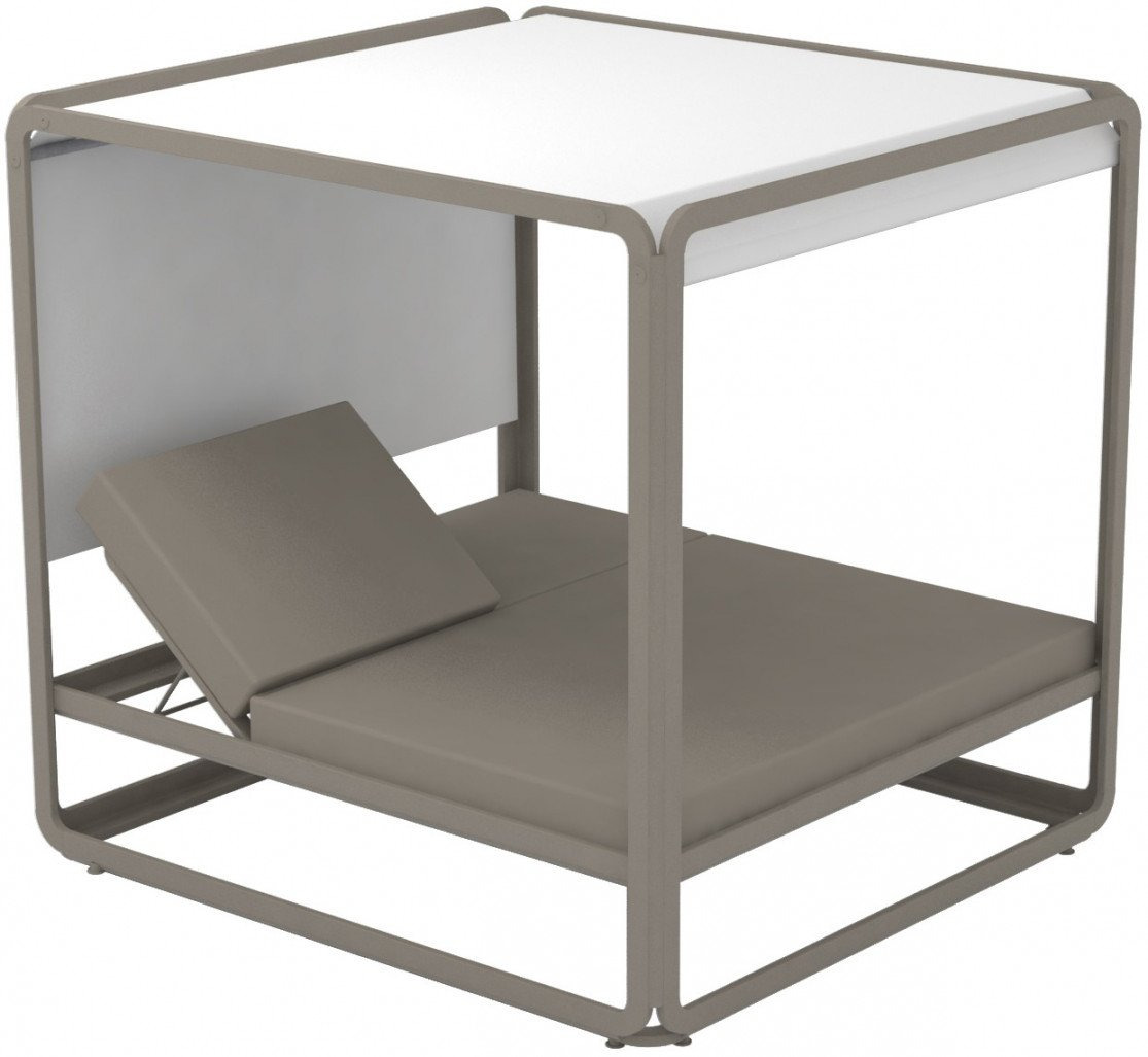 Lit de jardin XL Ibiza en aluminium au design contemporain par Ezpeleta Lit de jardin XL Ibiza en aluminium au design contemporain par Ezpeleta
