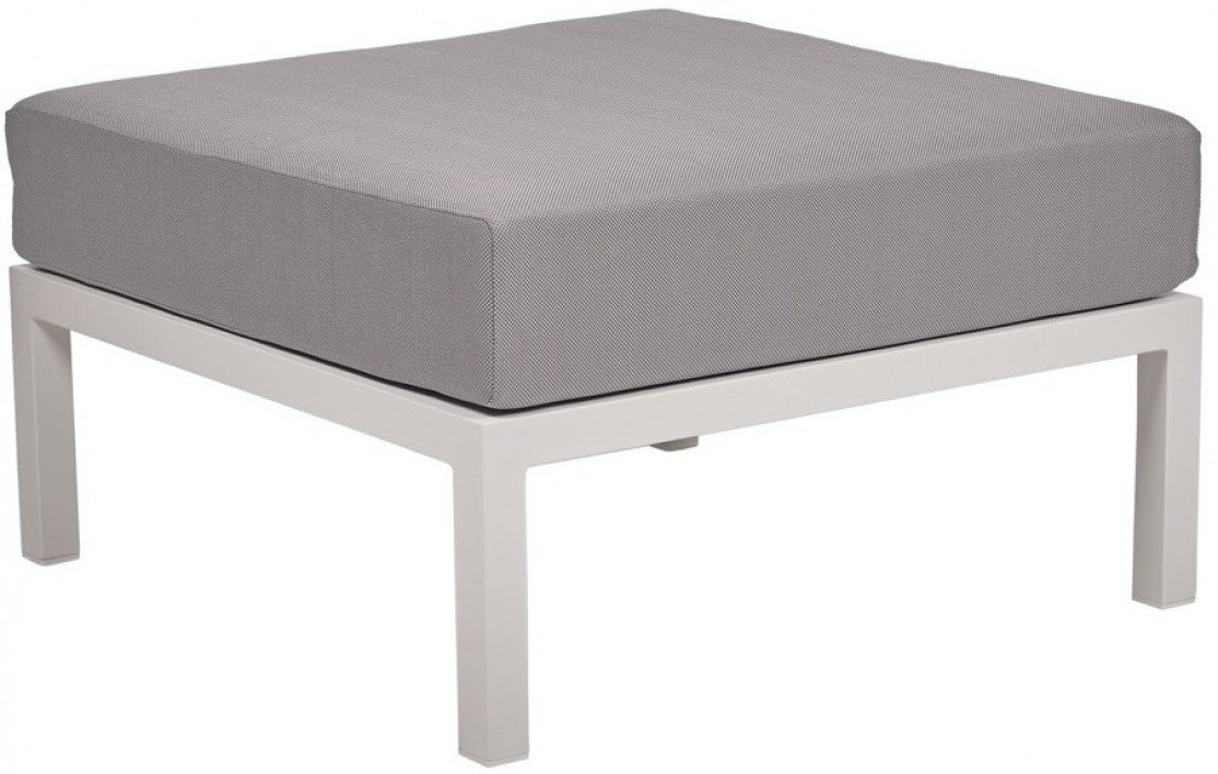 Pouf Marine en aluminium au design contemporain par Ezpeleta
